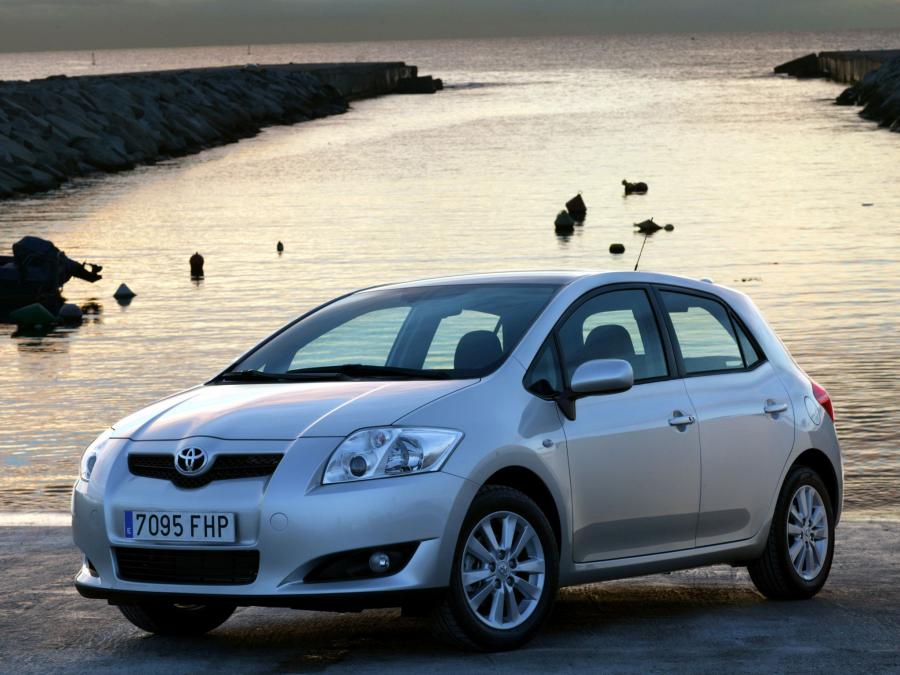  Toyota Auris 5-Door 2007 года  (фото 10 из 30)
